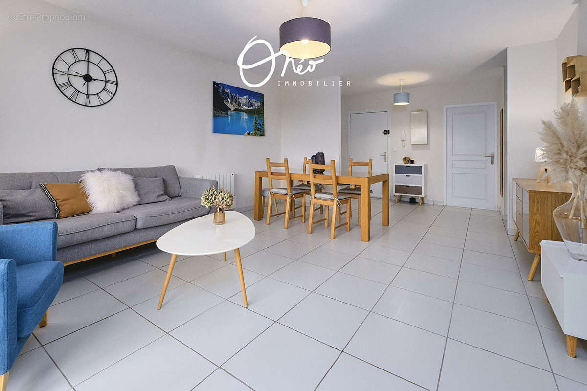 Appartement à SAINT-GENIS-LAVAL