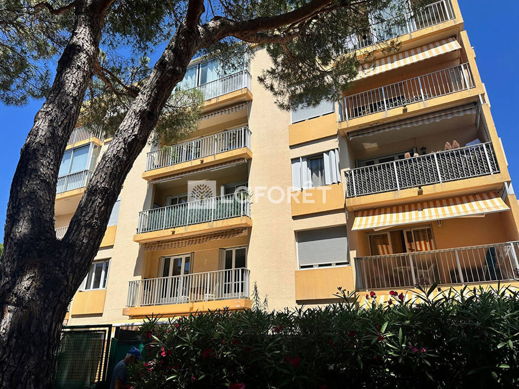 Appartement à FREJUS