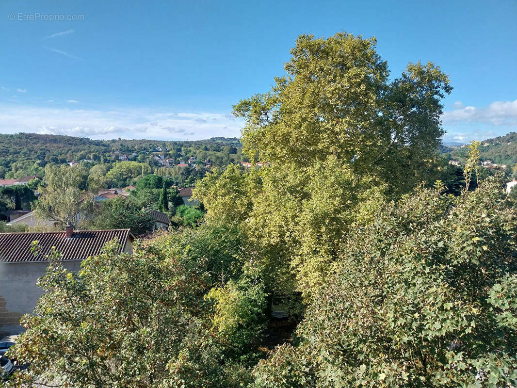 Appartement à PONT-EVEQUE