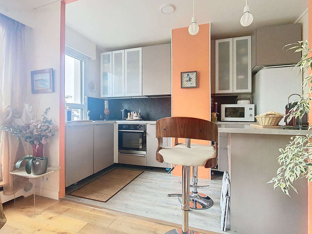 Appartement à PARIS-15E