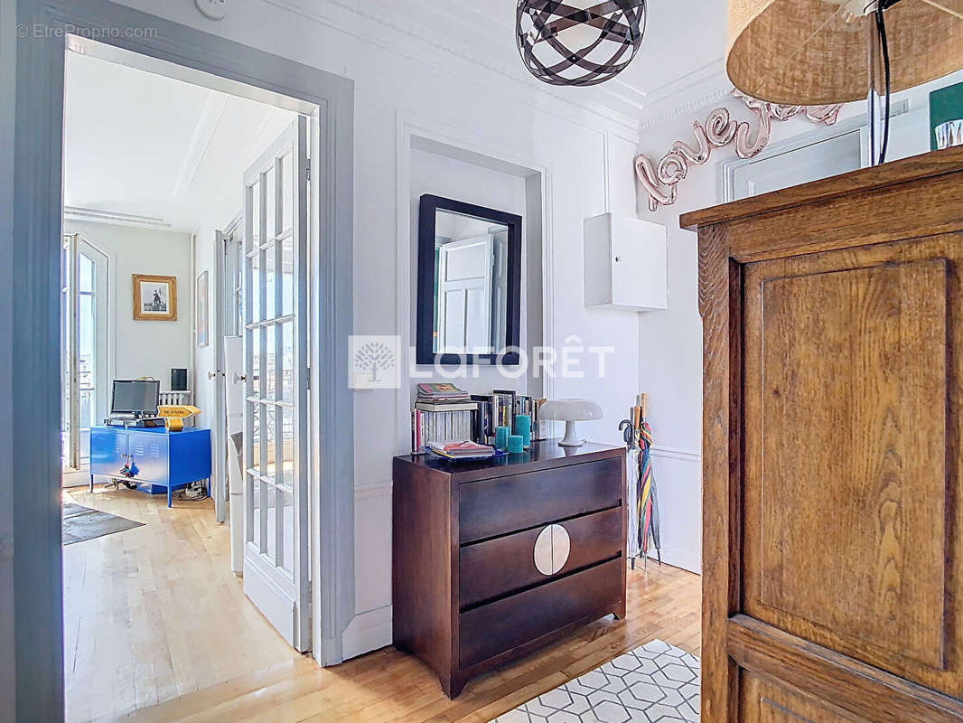 Appartement à PARIS-15E