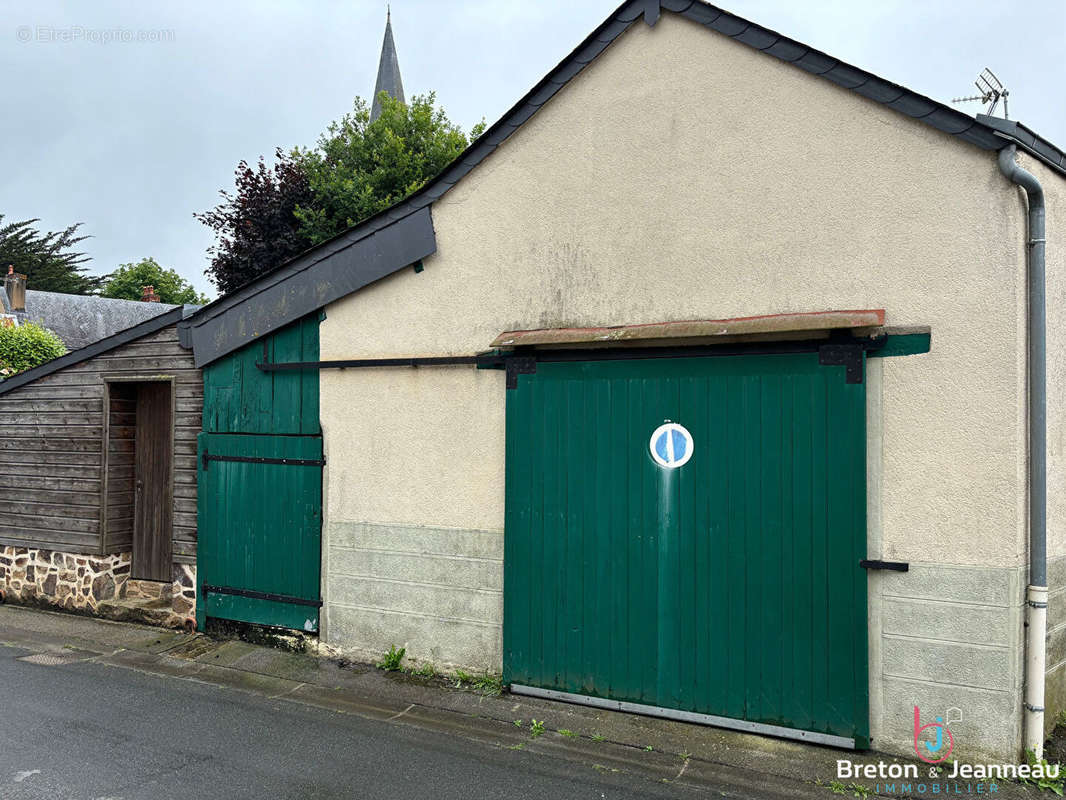 Maison à CHEMAZE