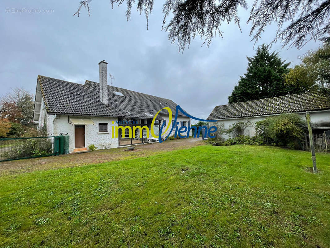 Maison à CHAUVIGNY