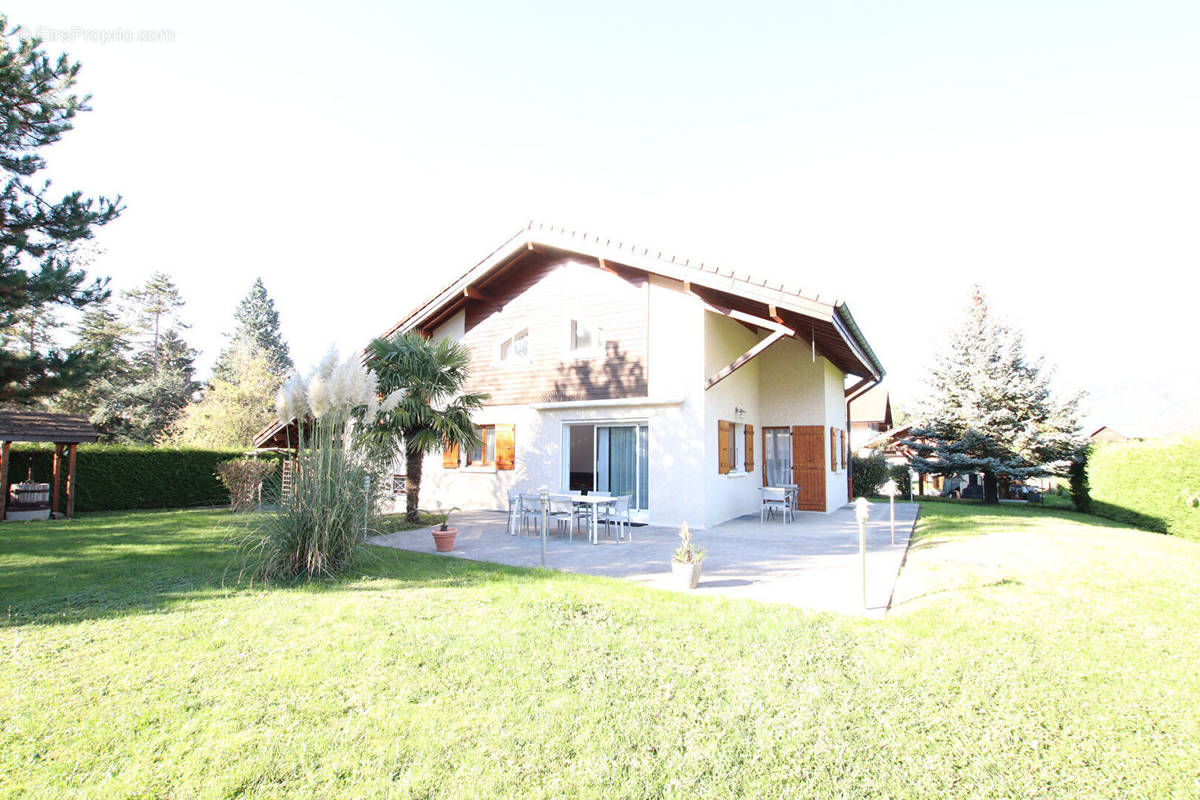 Maison à SAINT-PIERRE-EN-FAUCIGNY