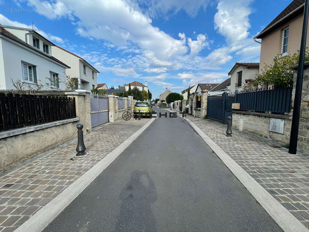 Maison à CARRIERES-SUR-SEINE