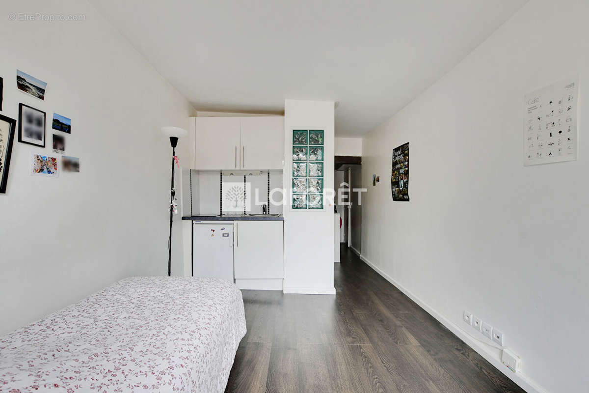 Appartement à PARIS-3E