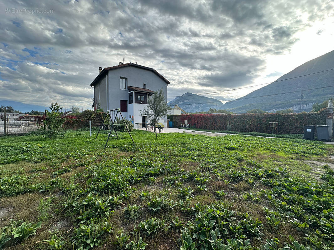 Appartement à SAINT-EGREVE