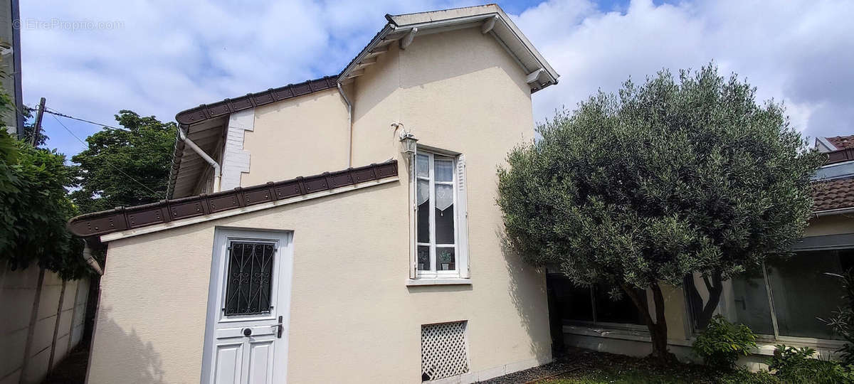 Maison à MAISONS-LAFFITTE