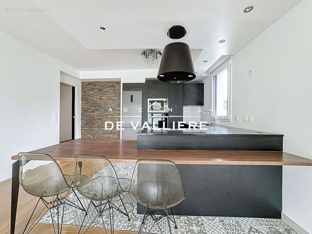 Appartement à RUEIL-MALMAISON