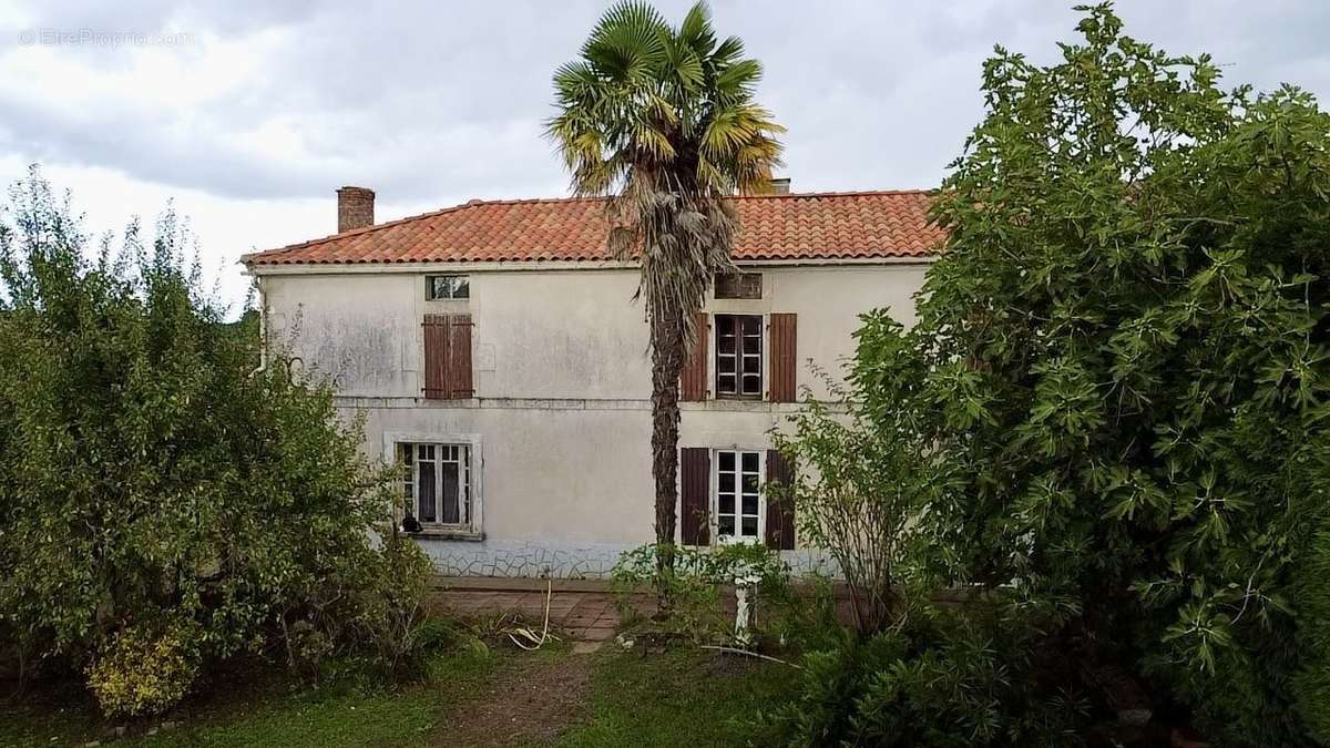 Maison à SAINT-MARTIN-DES-FONTAINES