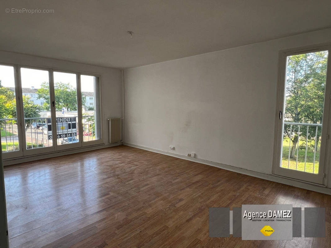 Appartement à DOURDAN