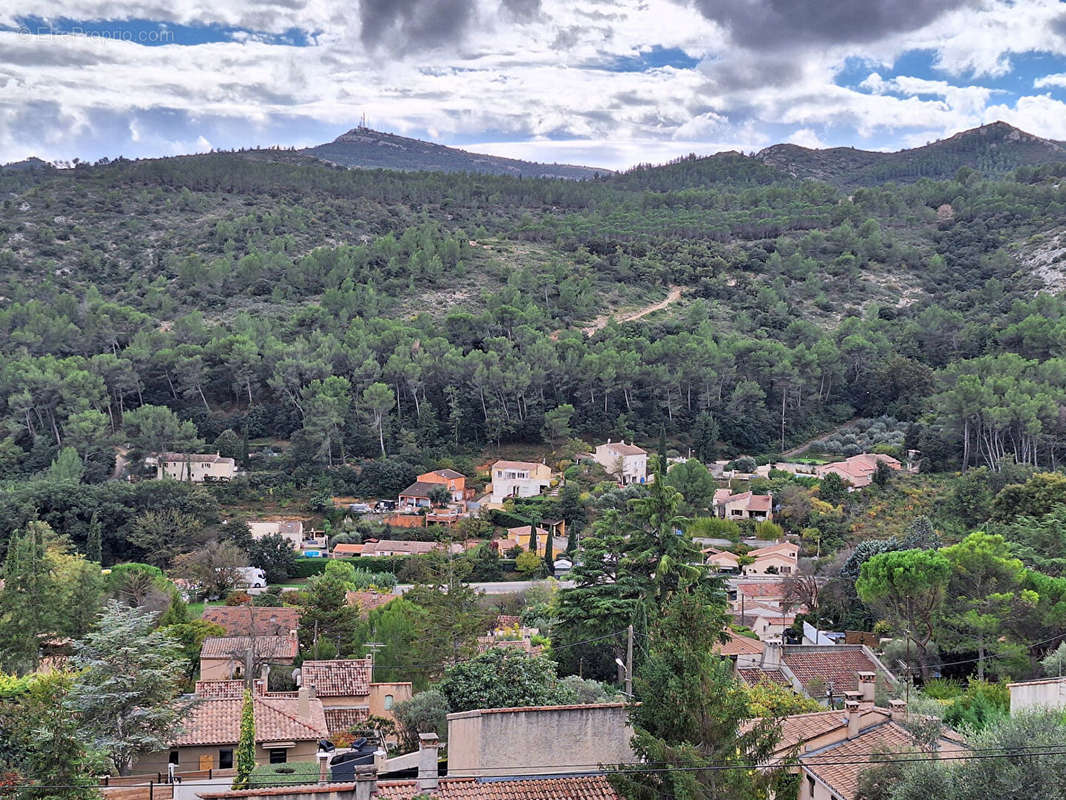 Terrain à PEYPIN