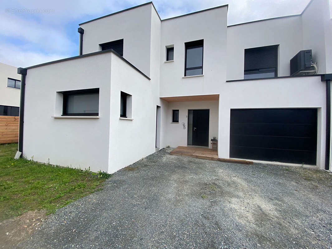 Maison à SAINTE-GEMMES-SUR-LOIRE