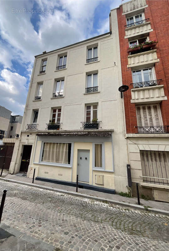 Appartement à PARIS-18E