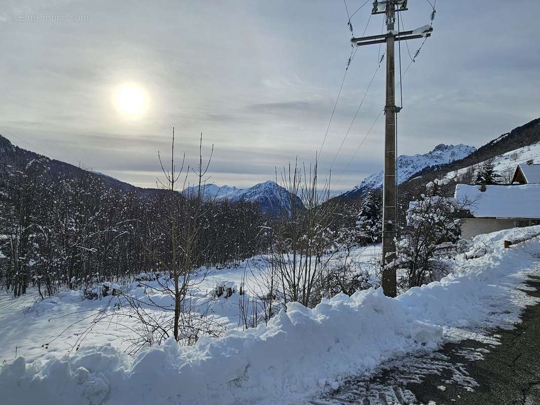 Terrain à VAUJANY