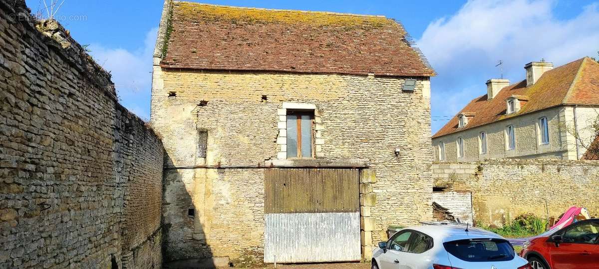 Maison à CESNY-AUX-VIGNES