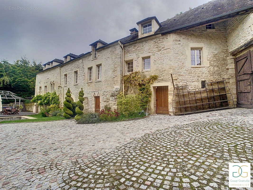 Maison à ROUSSELOY