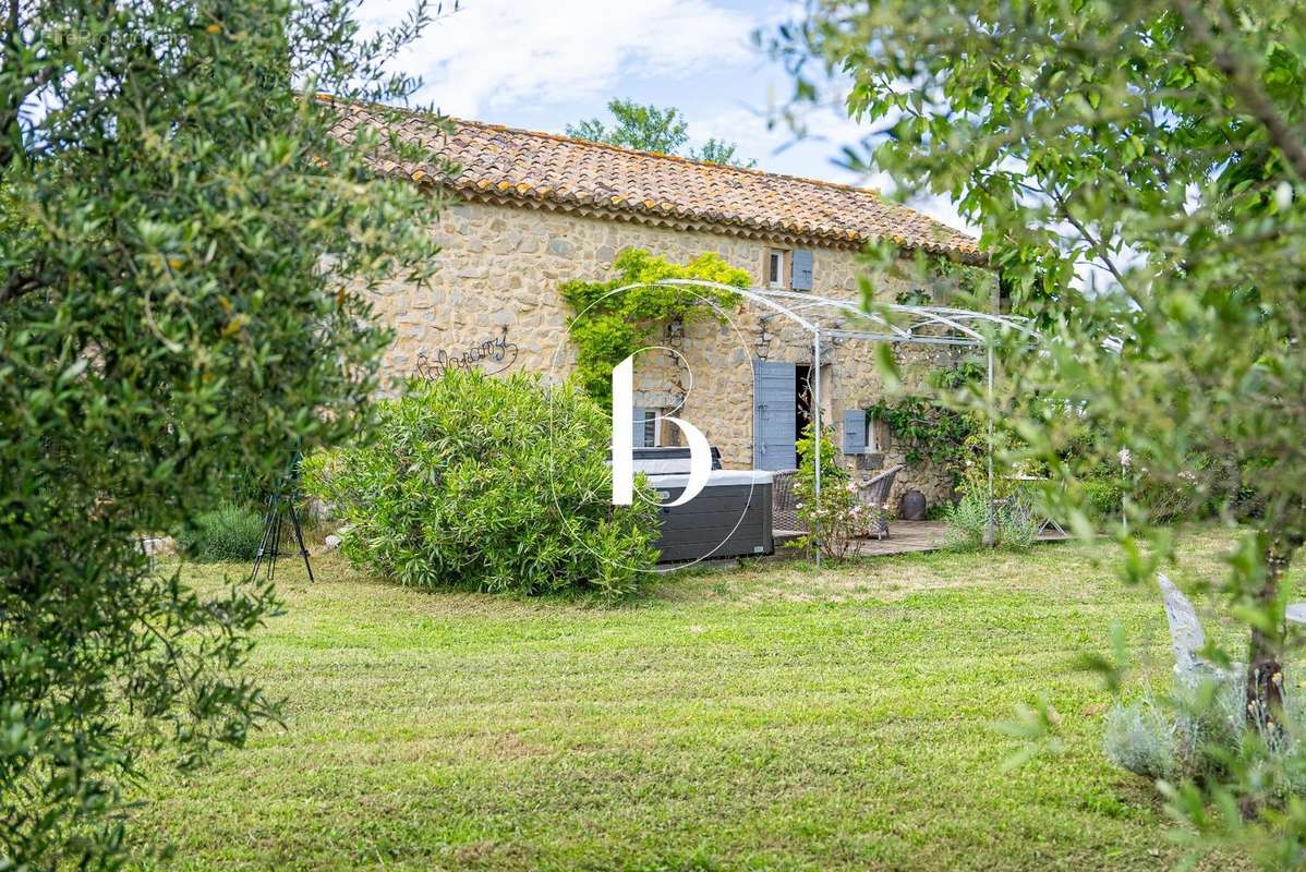 Maison à UZES