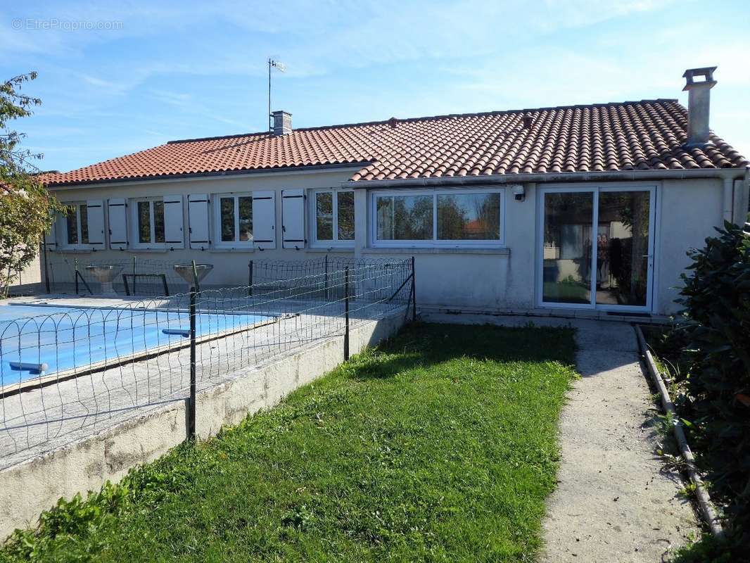 Maison à JARNAC