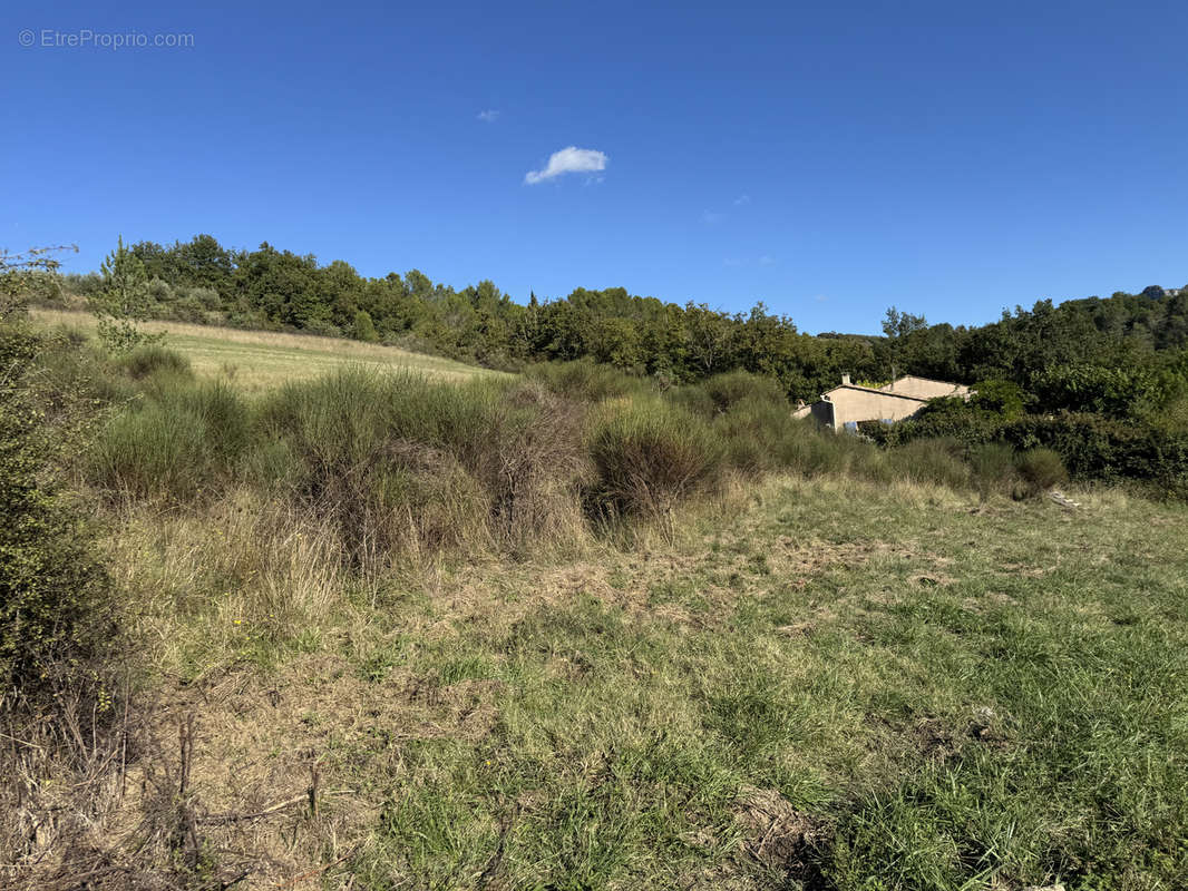 Terrain à BUIS-LES-BARONNIES