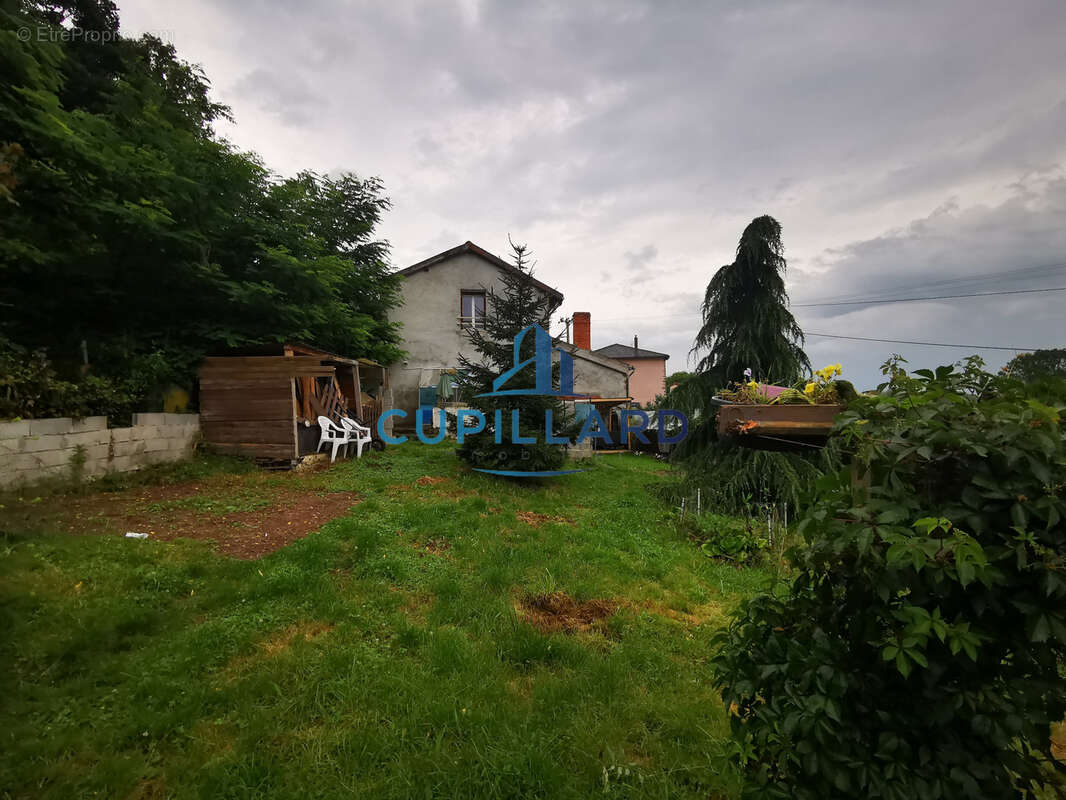 Maison à SAINT-MARTIN-D&#039;ESTREAUX