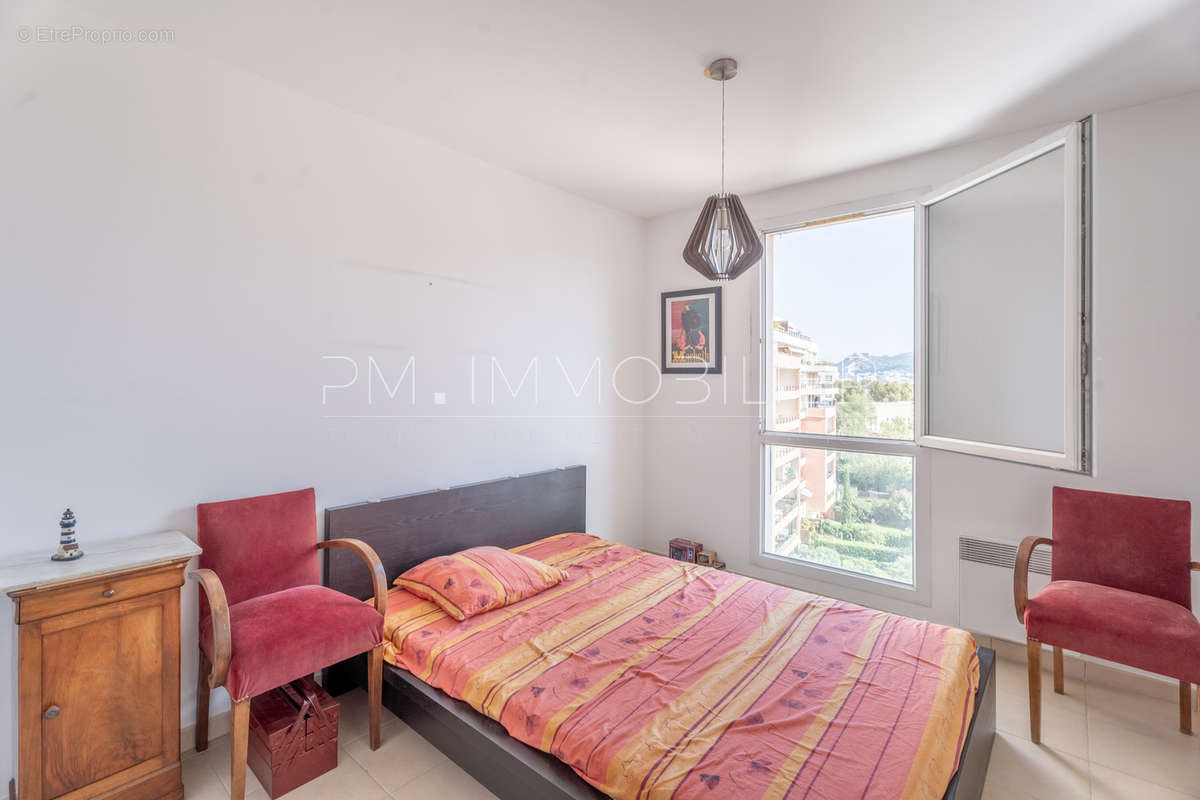 Appartement à MARSEILLE-8E