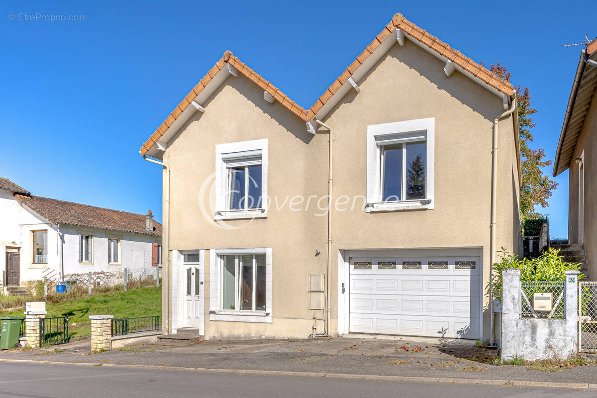 Maison à SAINT-BRICE-SUR-VIENNE