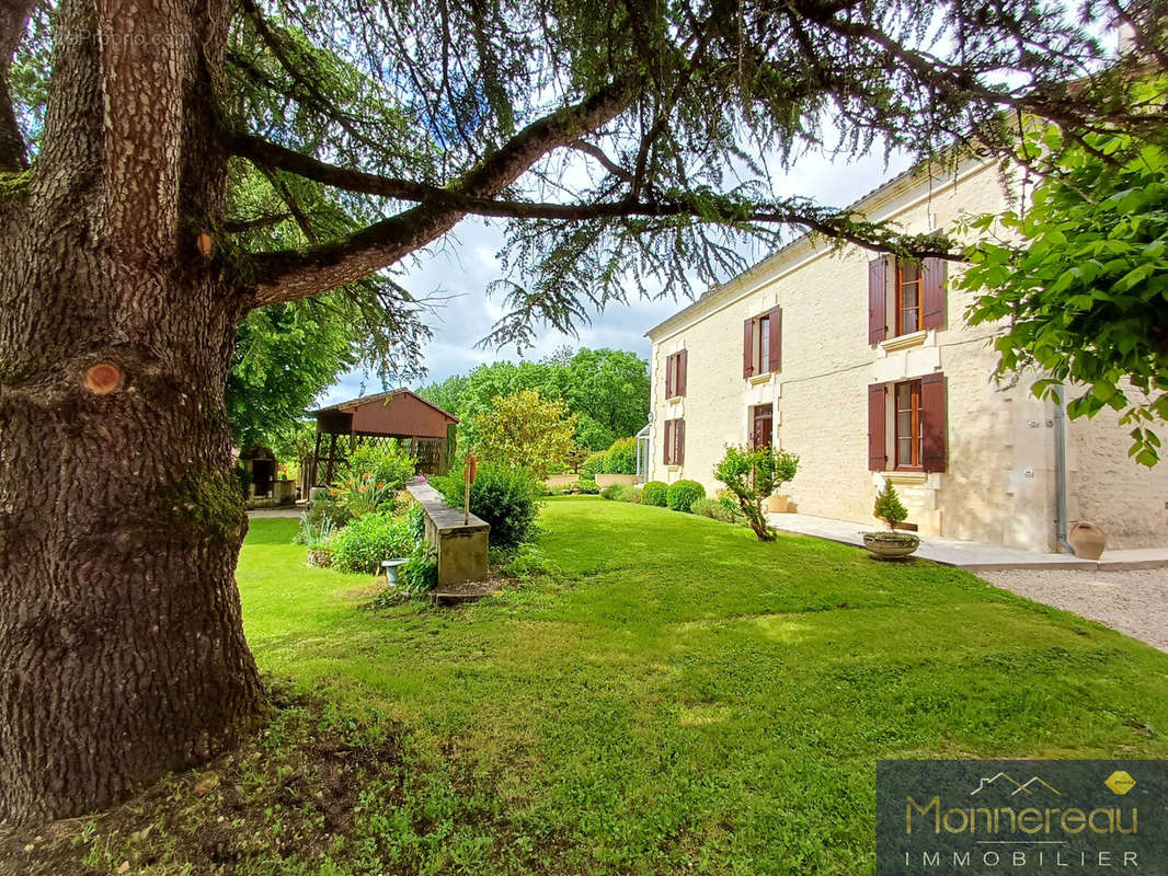 Maison à SAINT-MARTIAL