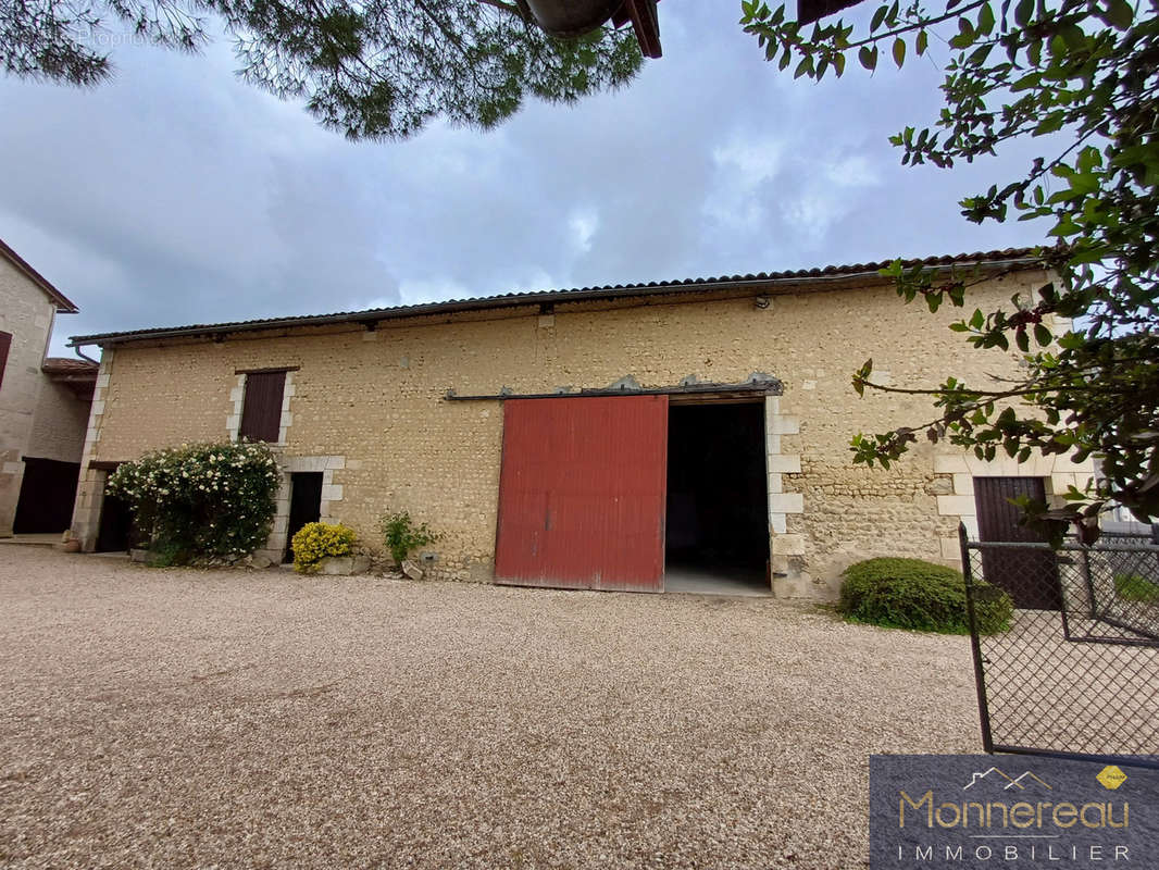 Maison à SAINT-MARTIAL