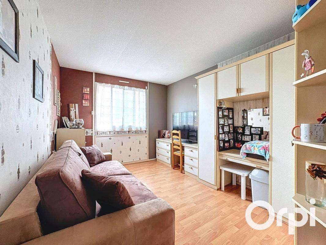 Appartement à VILLENEUVE-LOUBET