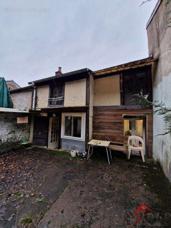 Maison à BOURBONNE-LES-BAINS