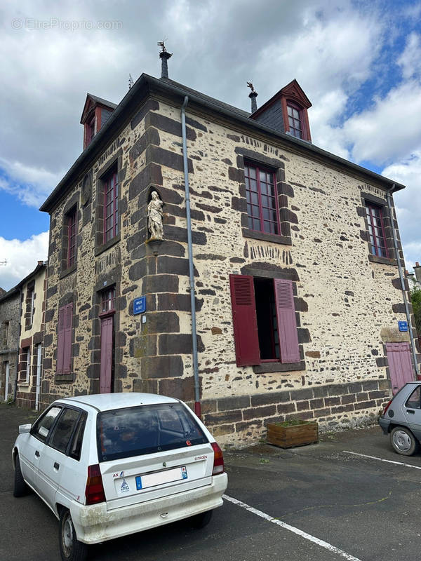 Maison à SOUGE-LE-GANELON