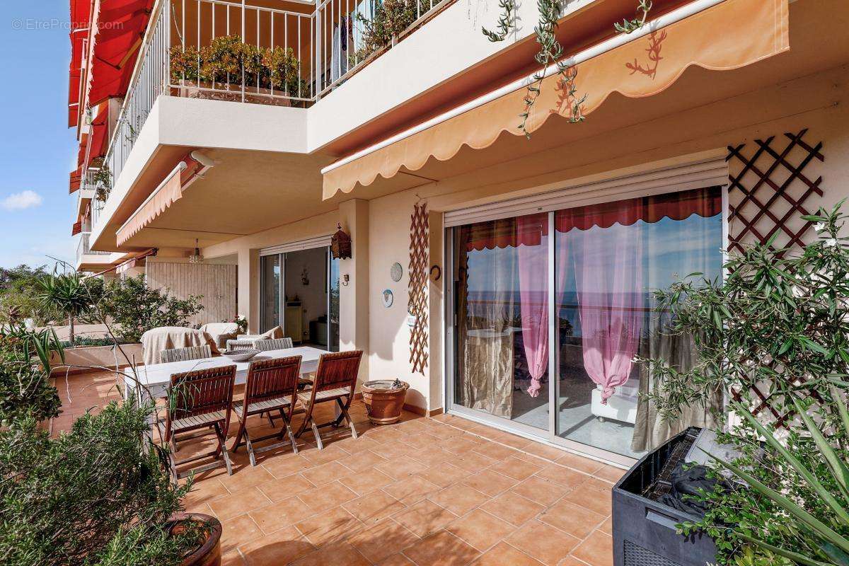 Appartement à MENTON