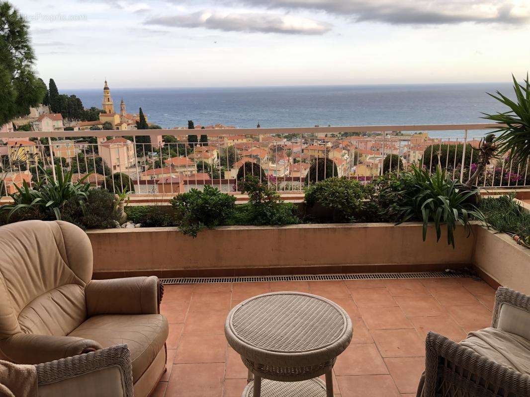 Appartement à MENTON