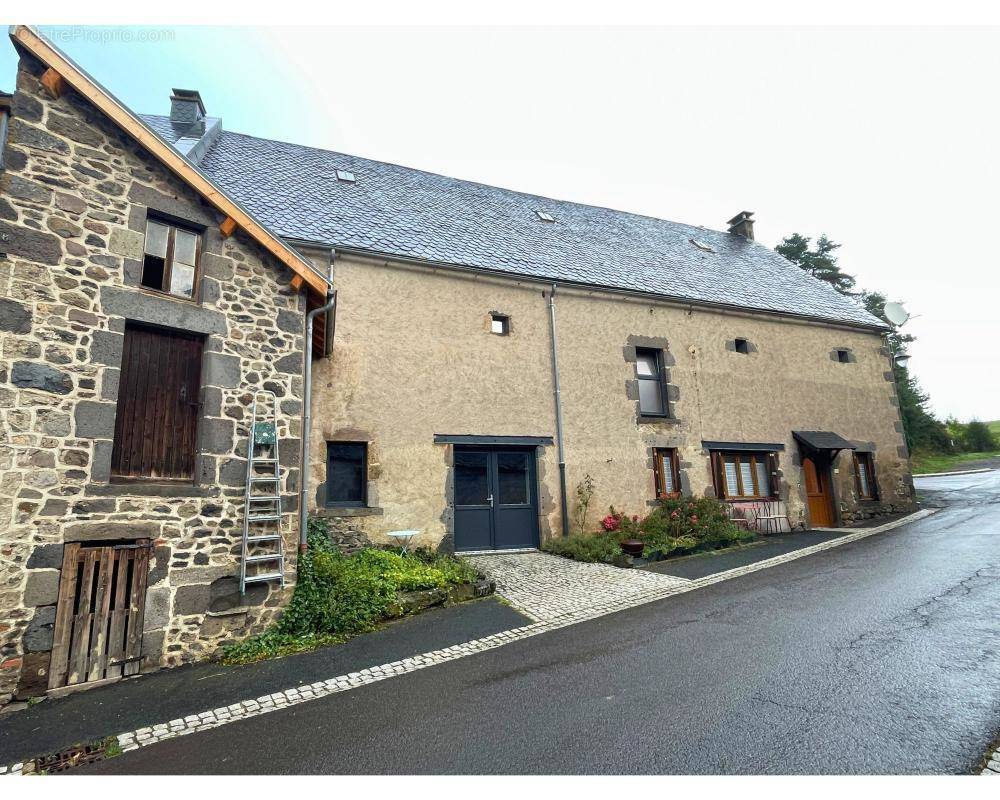 Maison à LE VERNET-SAINTE-MARGUERITE