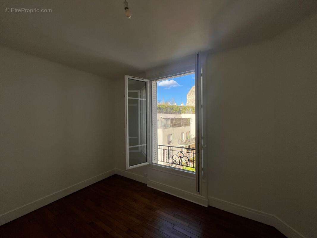 Appartement à MONTROUGE