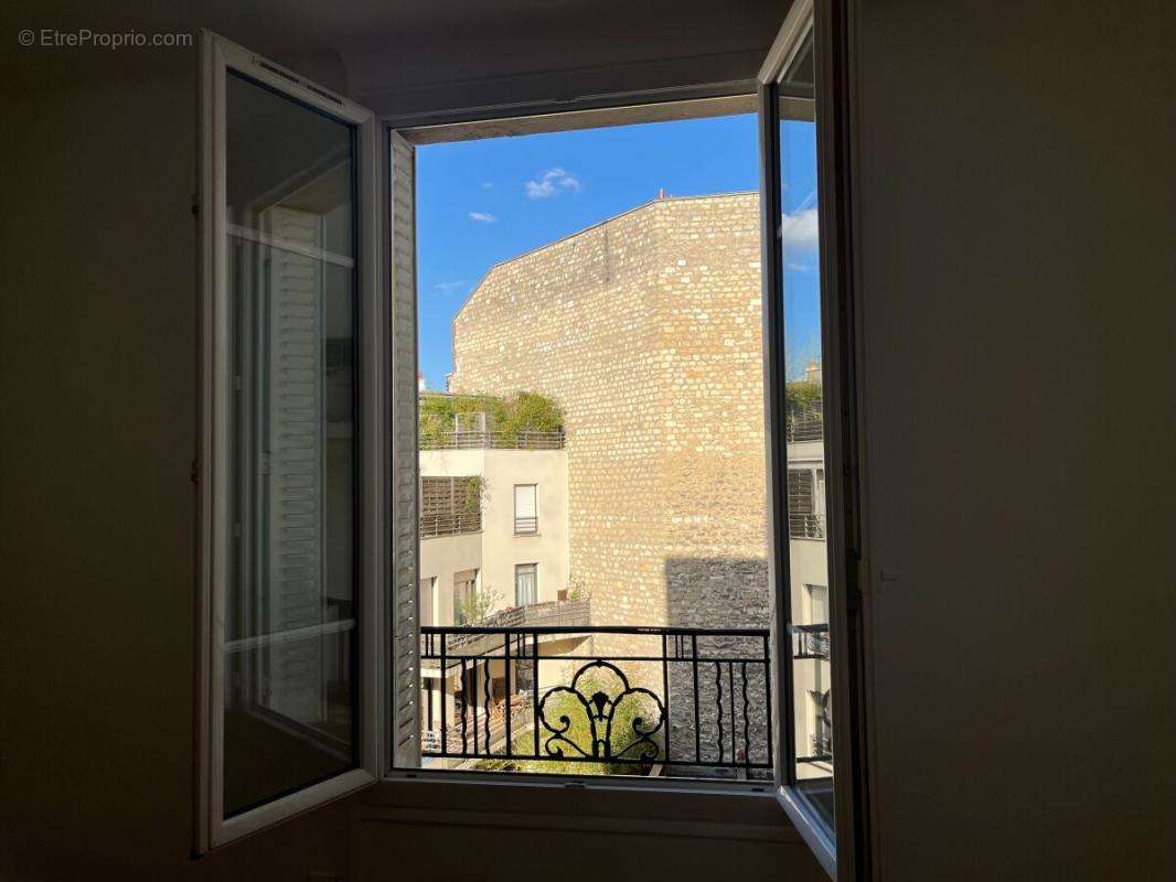 Appartement à MONTROUGE