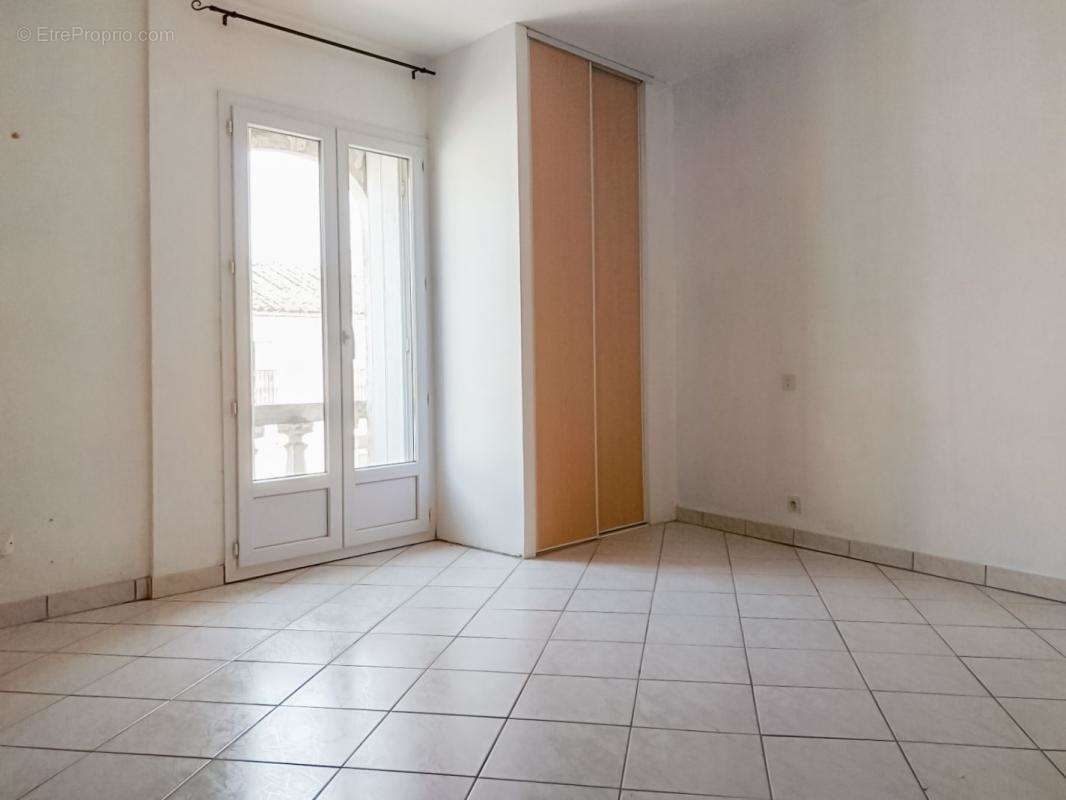 Appartement à VIAS