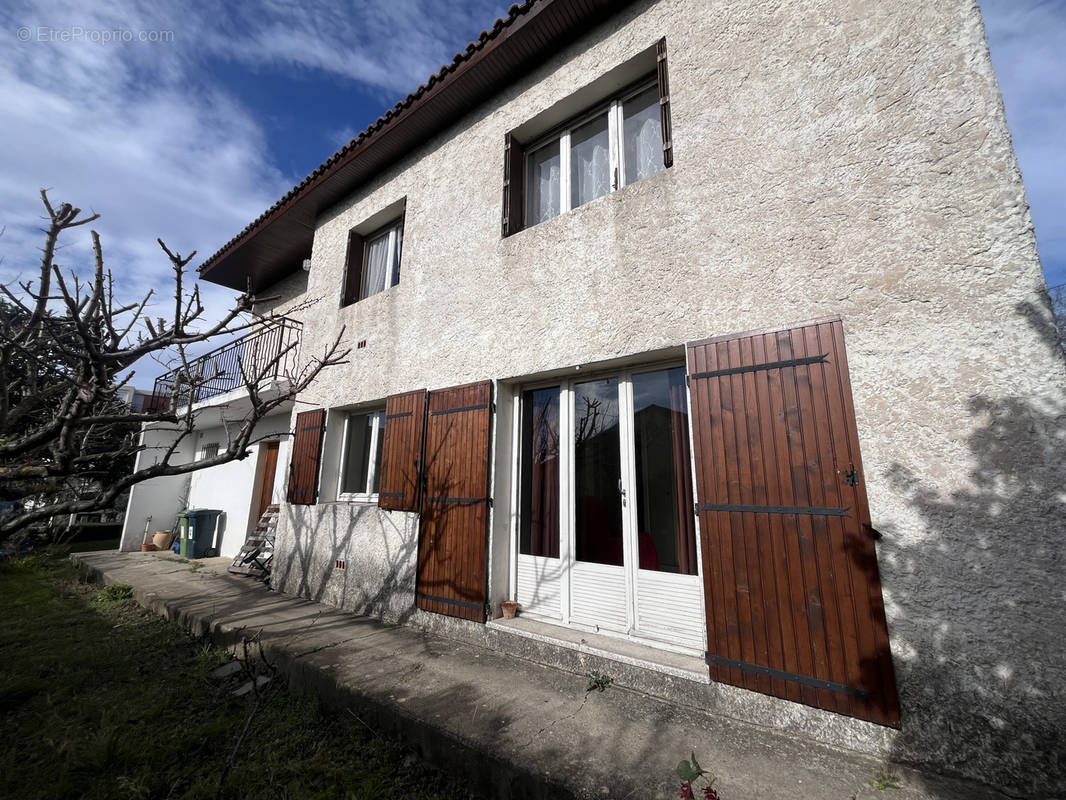 Maison à NIMES