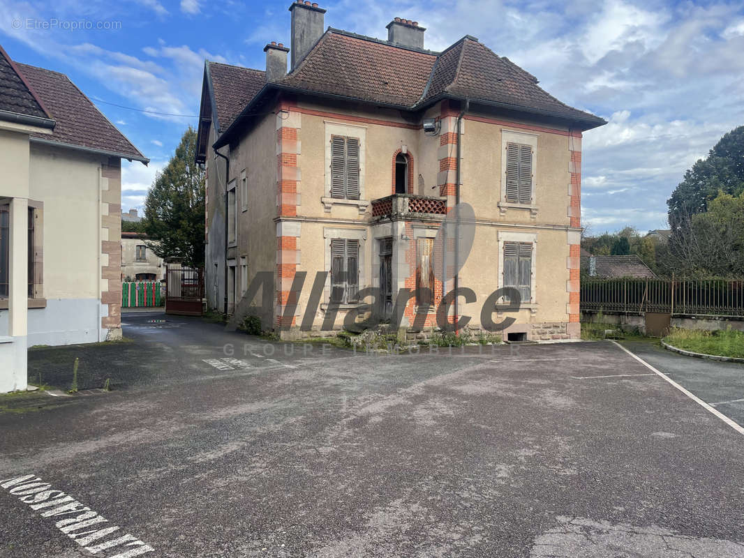 Appartement à LUXEUIL-LES-BAINS