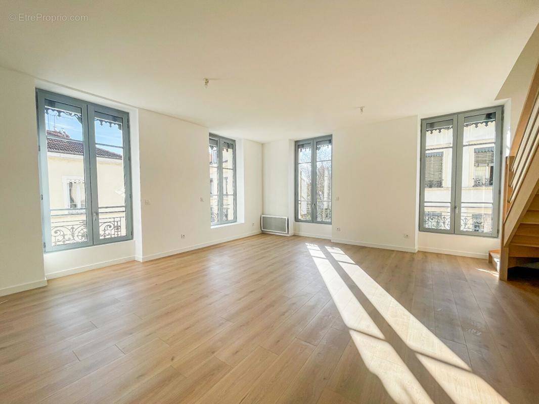 Appartement à LYON-6E