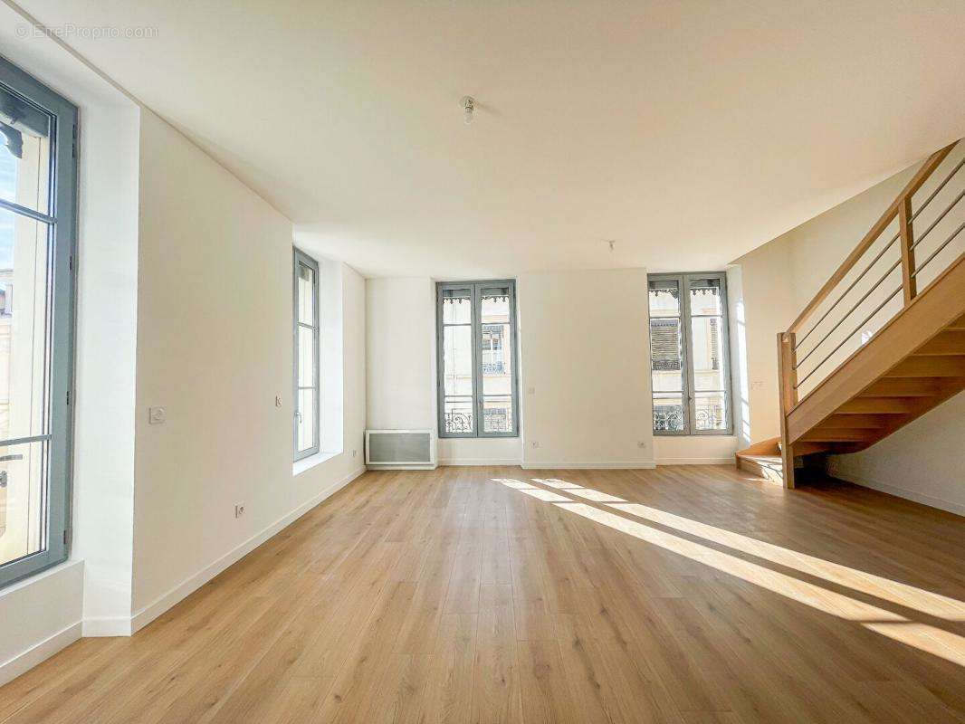 Appartement à LYON-6E