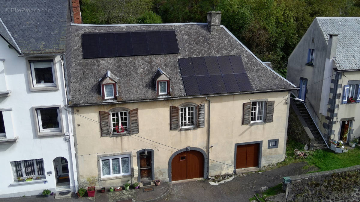 Maison à ROCHEFORT-MONTAGNE