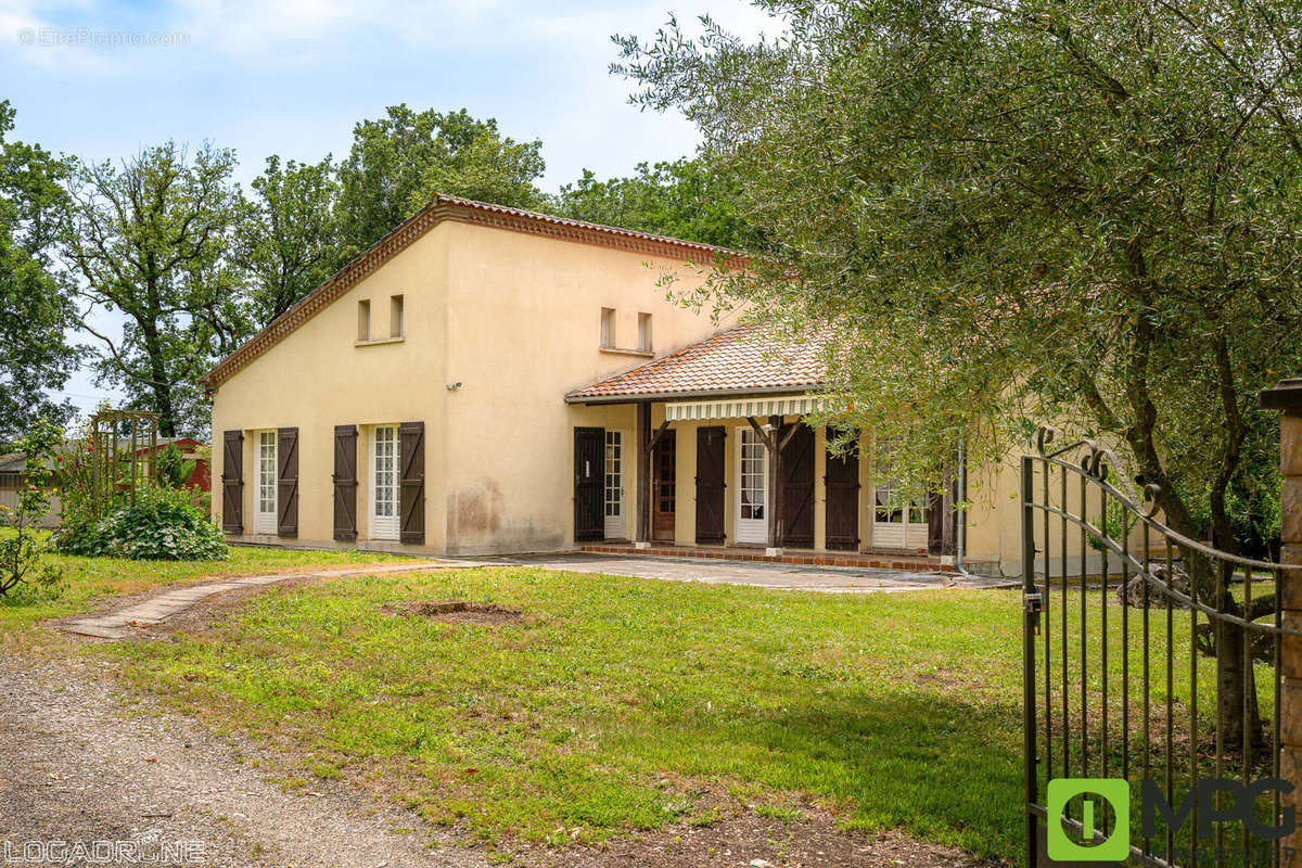 Maison à PENNE-D&#039;AGENAIS