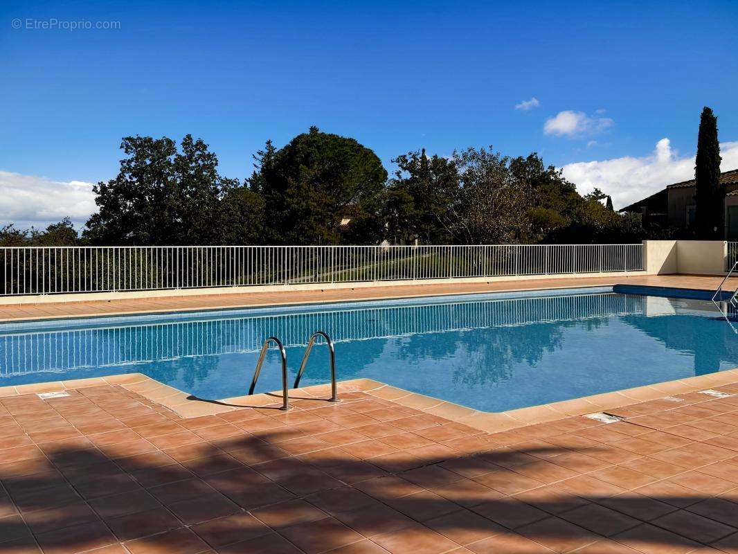 Maison à ROQUEBRUNE-SUR-ARGENS