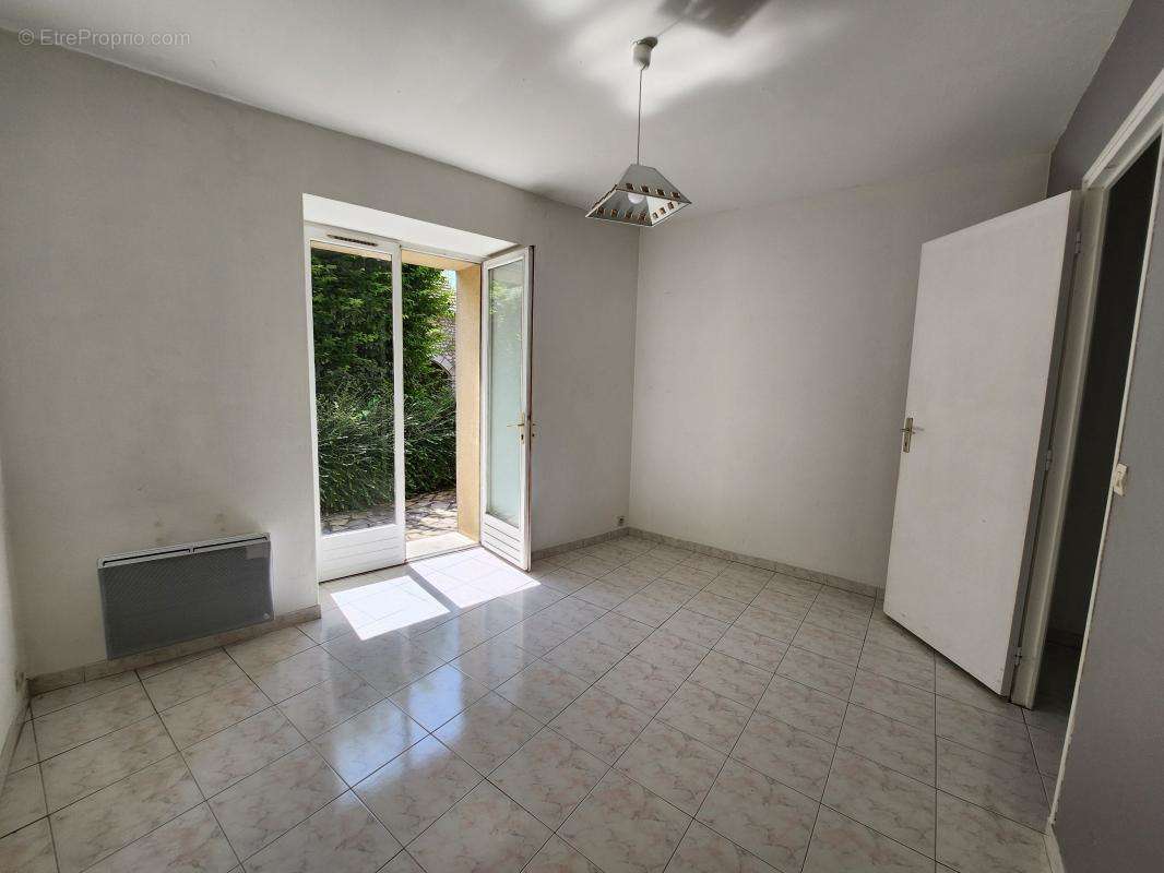 Appartement à SAINT-GERMAIN-LES-ARPAJON