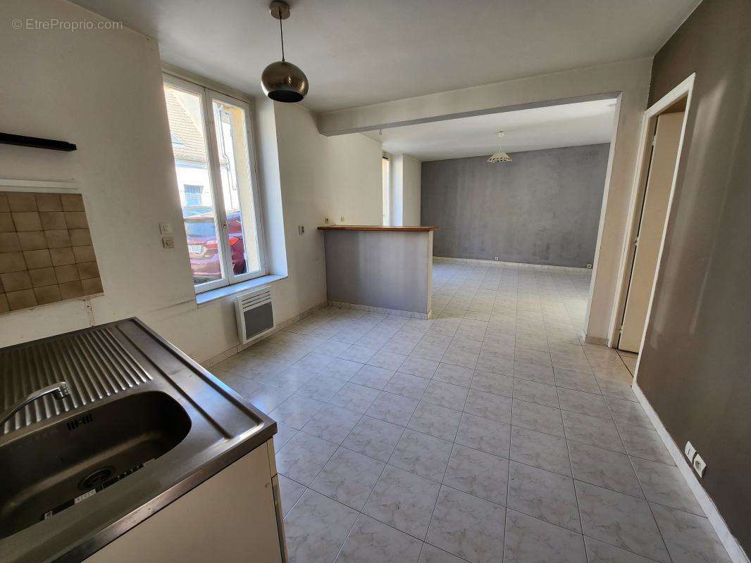 Appartement à SAINT-GERMAIN-LES-ARPAJON