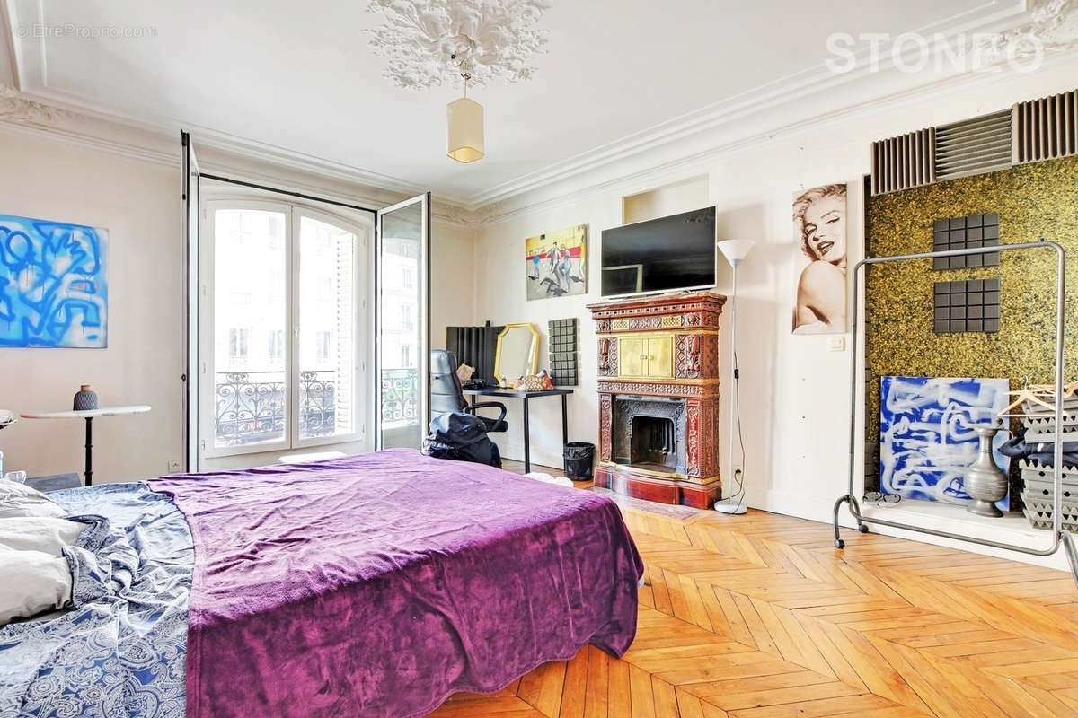 Appartement à PARIS-18E