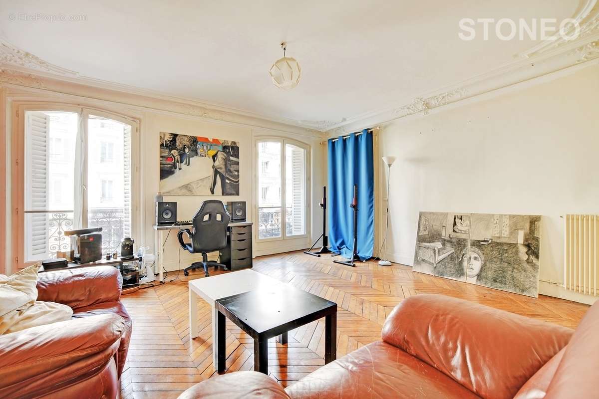 Appartement à PARIS-18E