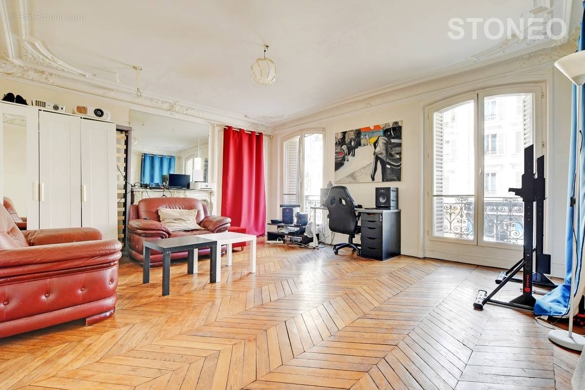 Appartement à PARIS-18E